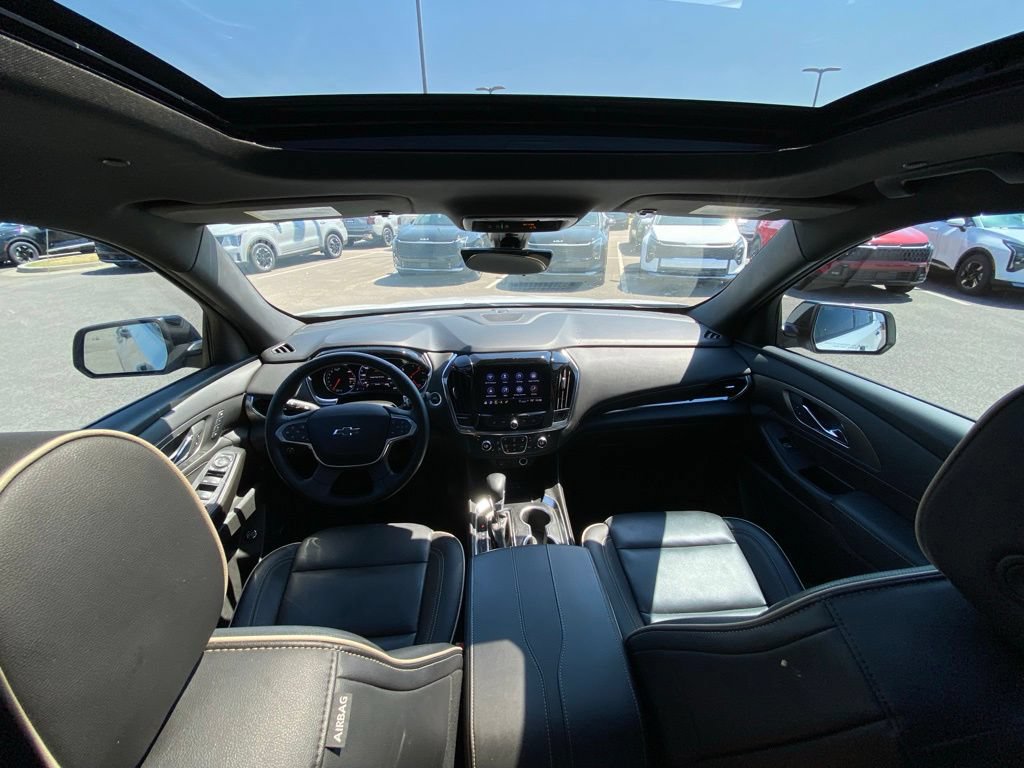 Used 2023 Chevrolet Traverse Premier w/ Redline Edition AWD/4WD image 21
