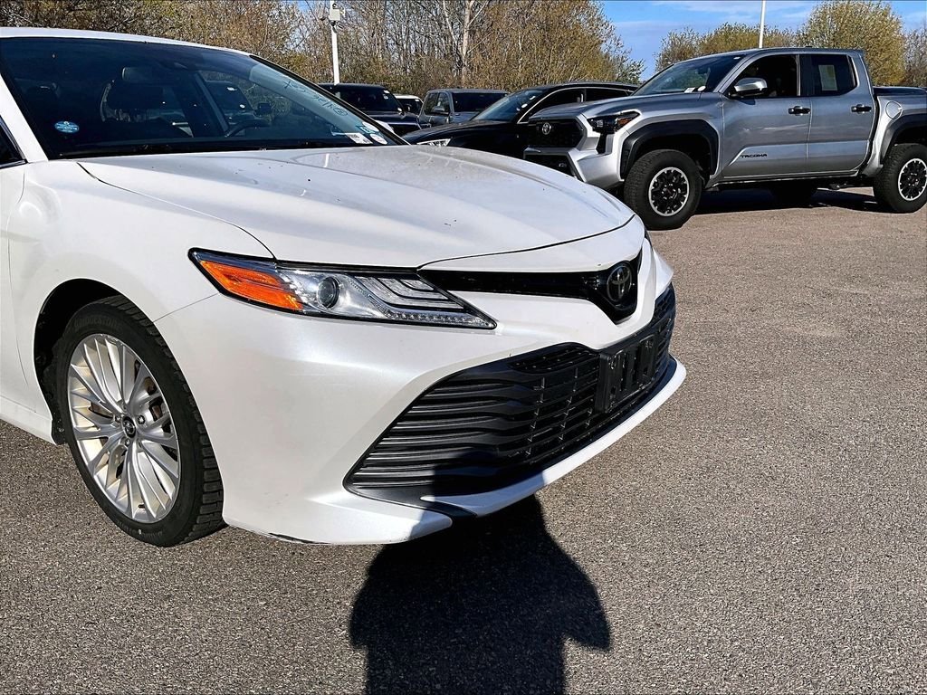 Certified 2020 Toyota Camry XLE FWD image 5
