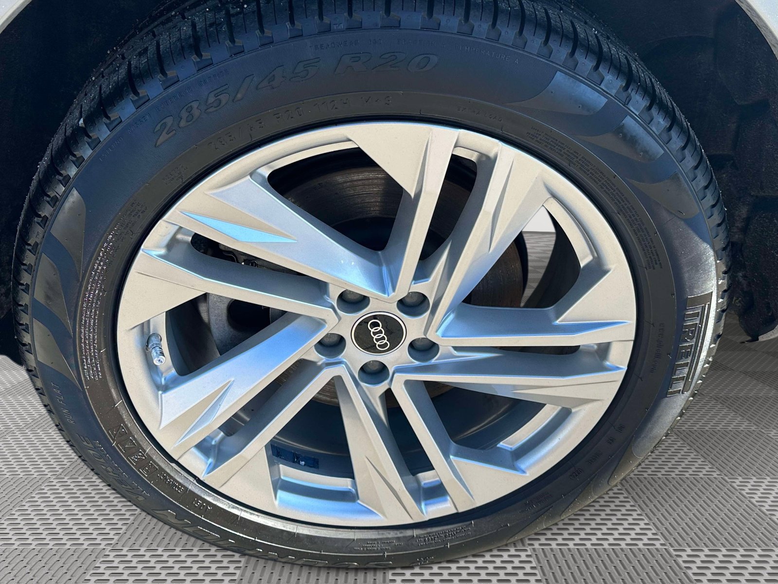 Used 2022 Audi Q7 Premium Plus image 37