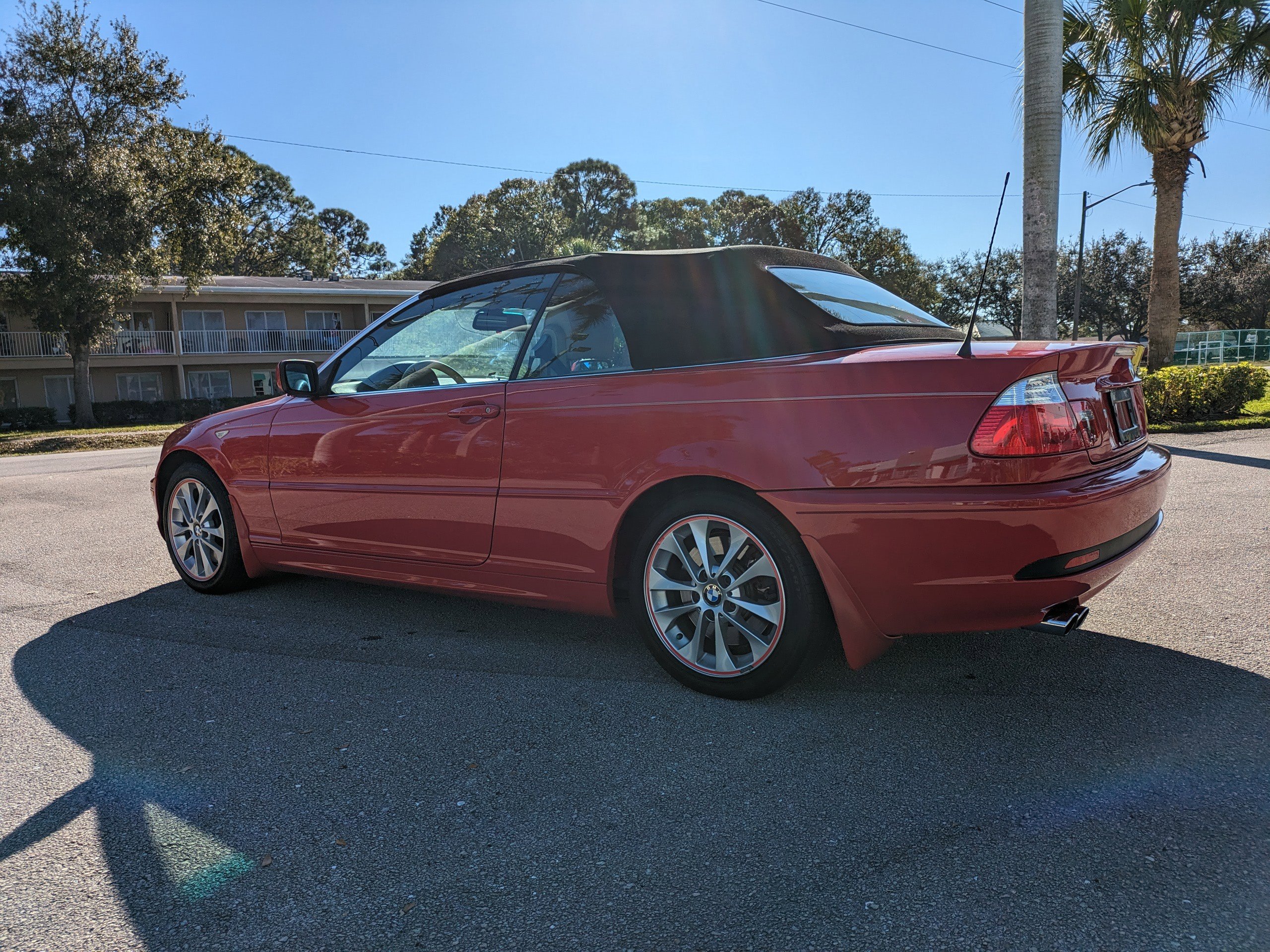 Used 2005 BMW 330Ci Convertible image 6