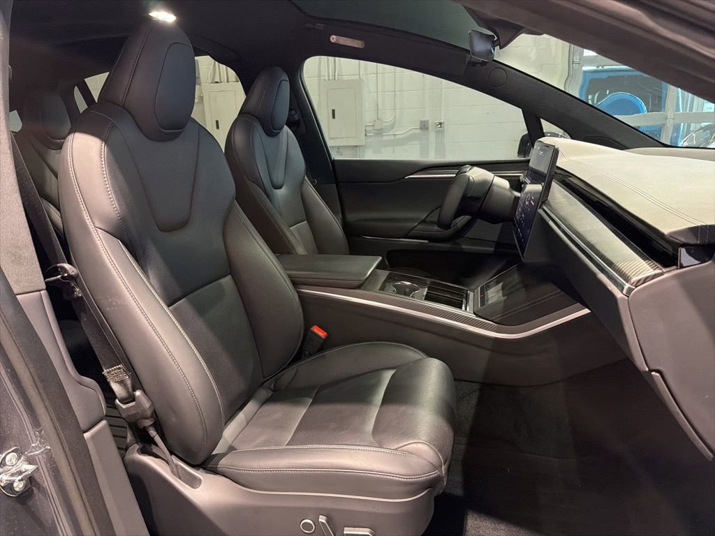 Used 2022 Tesla Model X Plaid image 34