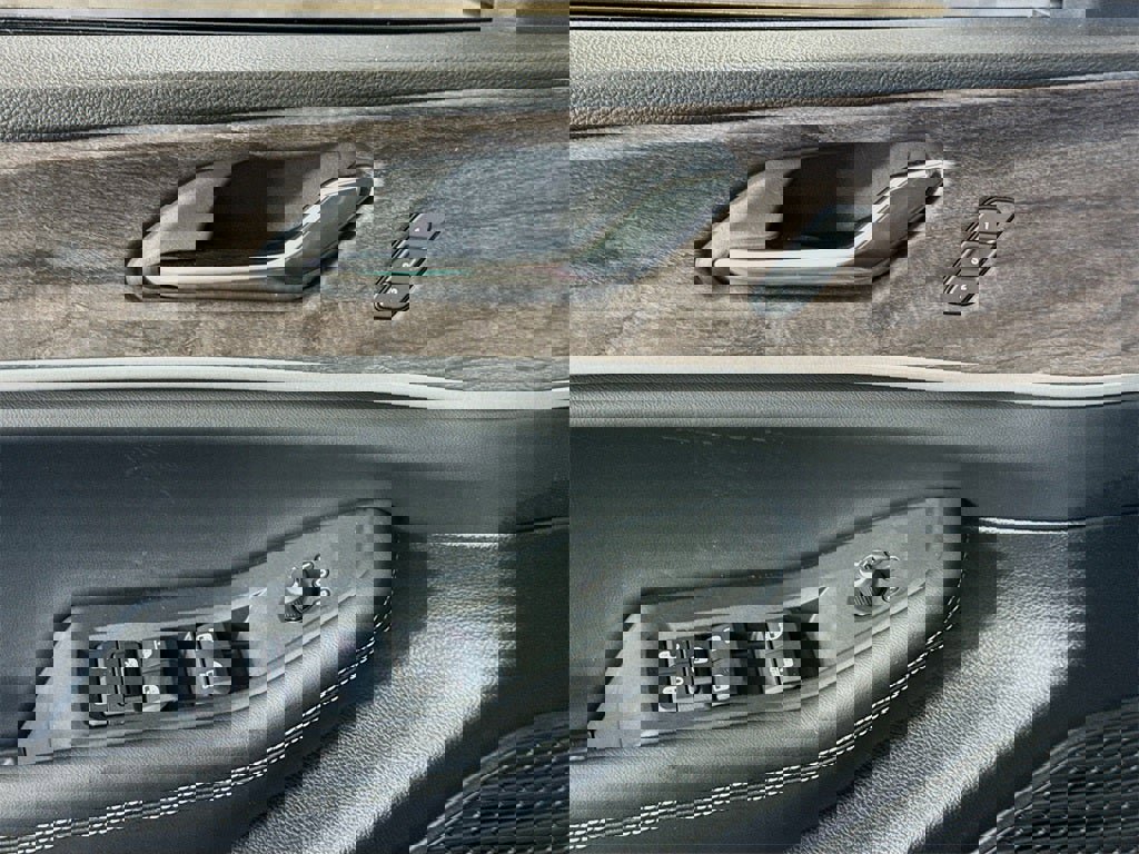 New 2025 Jeep Grand Cherokee L Limited w/ Trailer Tow Package image 13