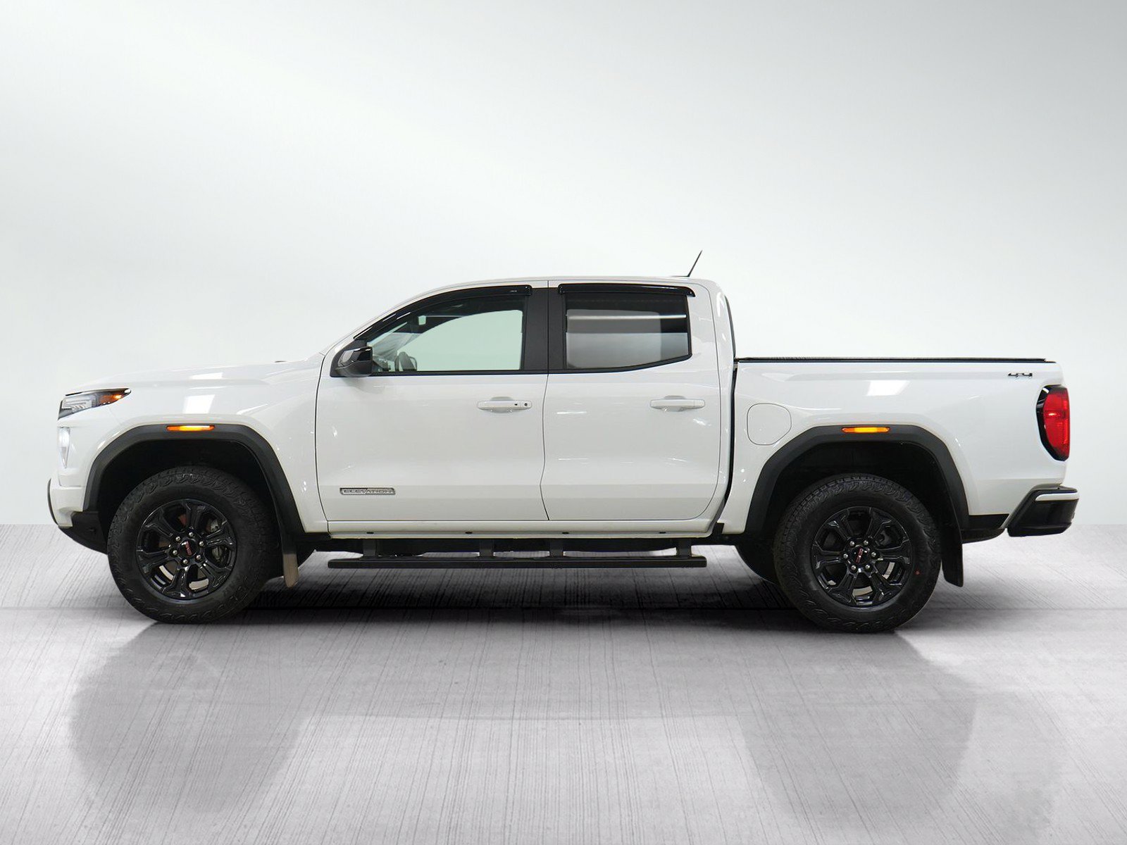 Used 2025 GMC Canyon Elevation w/ Convenience Package AWD/4WD image 2