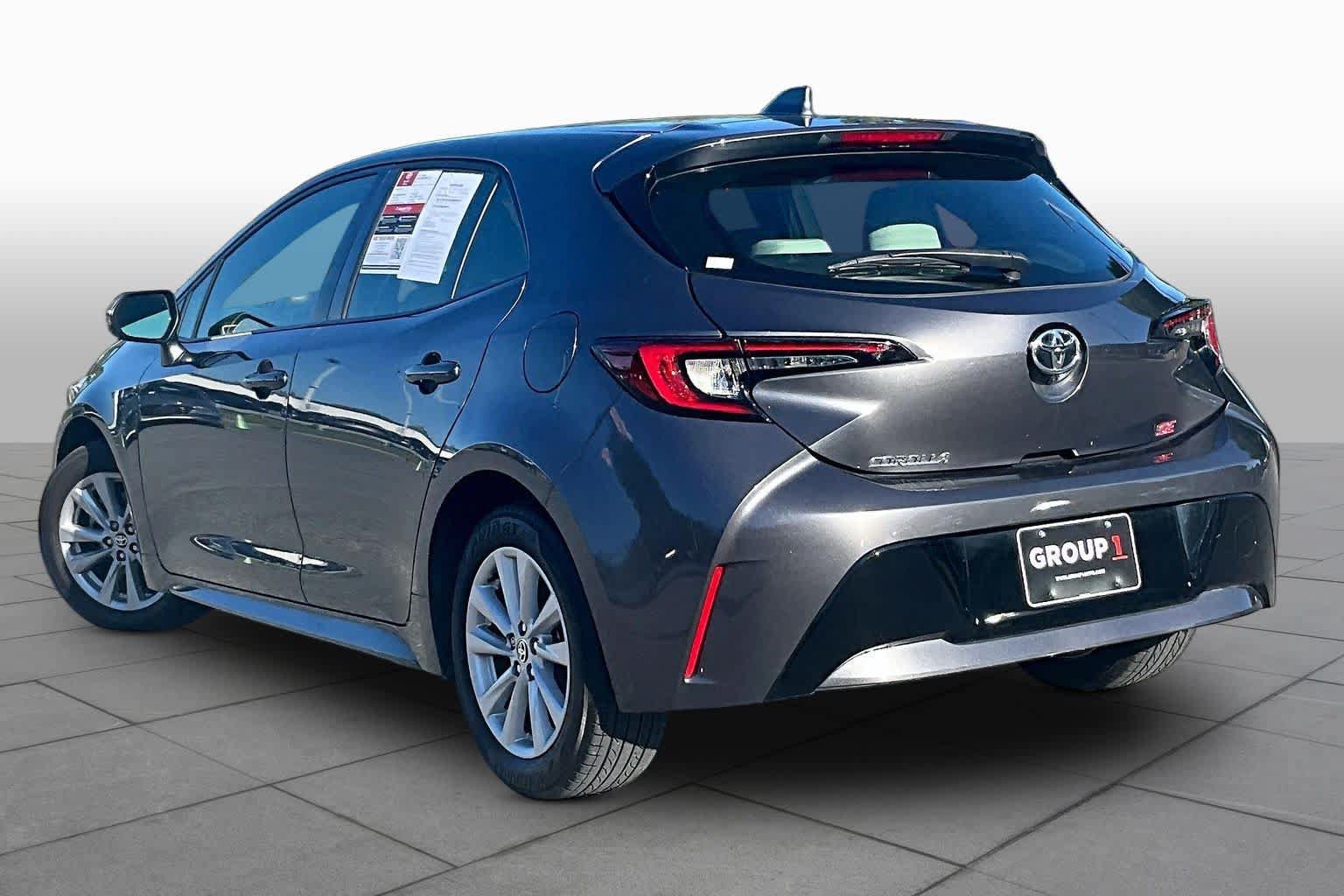 Used 2023 Toyota Corolla SE FWD image 12