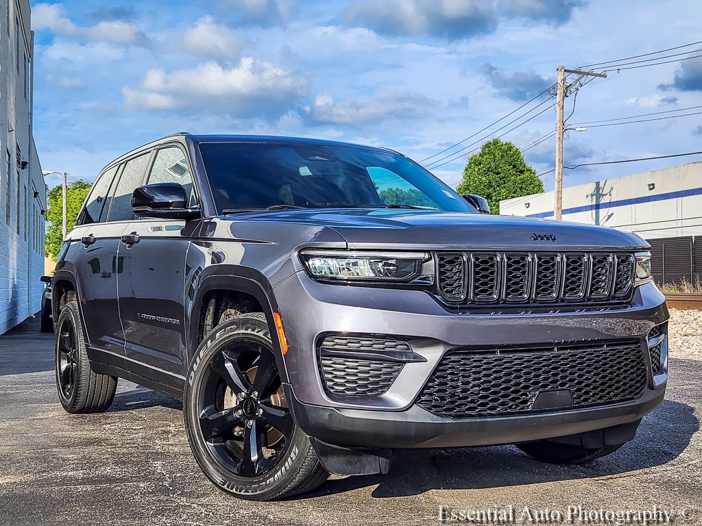 Used 2022 Jeep Grand Cherokee Altitude