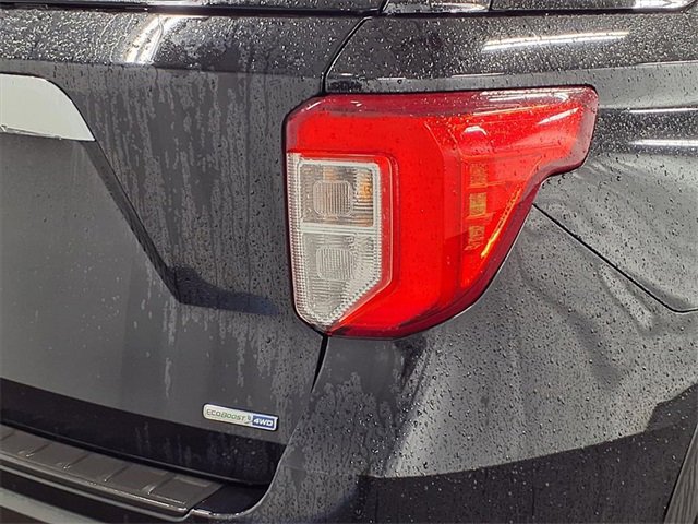 Certified 2020 Ford Explorer XLT w/ Equipment Group 202A image 26