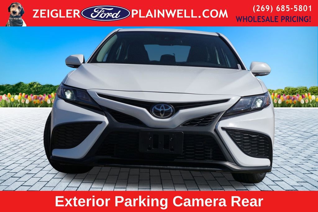 Used 2024 Toyota Camry SE image 8