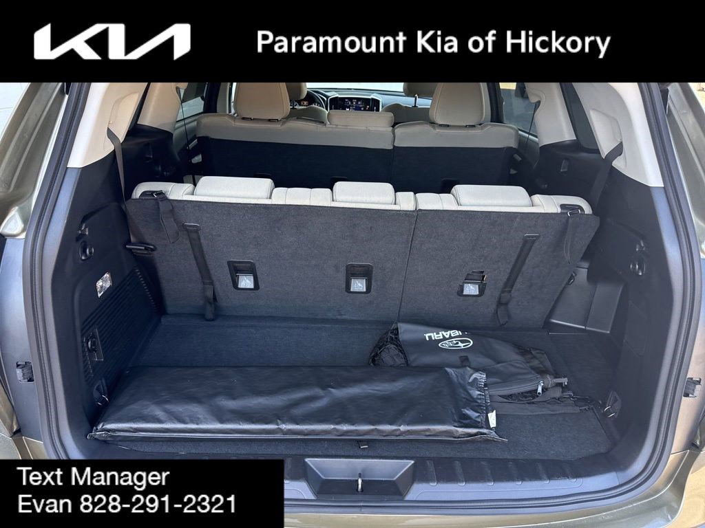 Used 2023 Subaru Ascent Premium w/ Convenience Package image 11