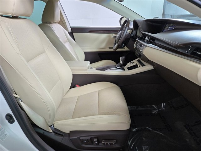 Used 2016 Lexus ES 350 image 23