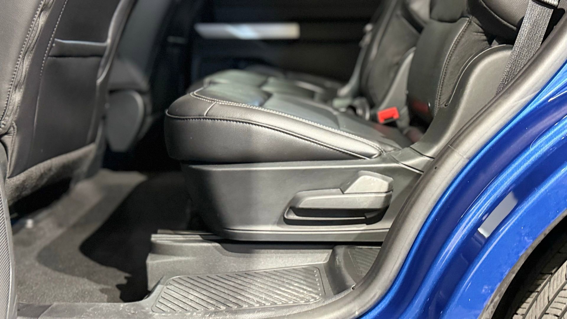 Used 2021 Ford Explorer Limited w/ Equipment Group 301A image 52