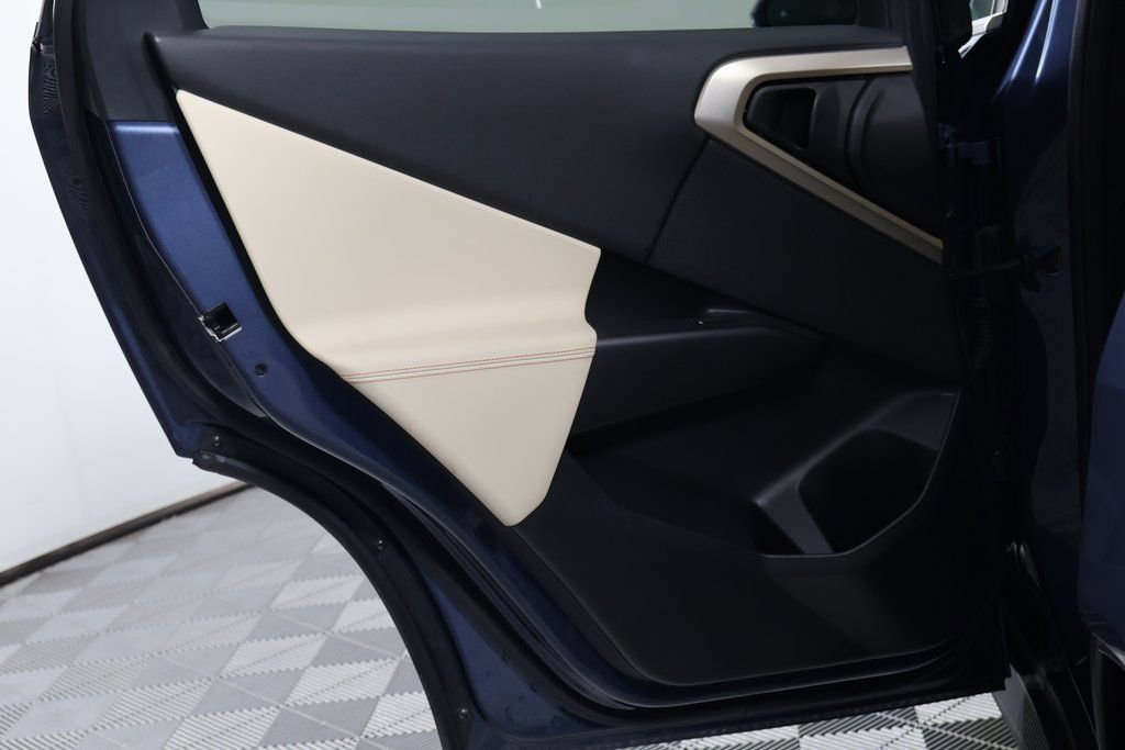 Used 2025 BMW X3 xDrive30i w/ Convenience Package image 13