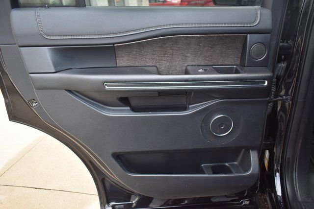 Used 2021 Ford Expedition Limited image 44