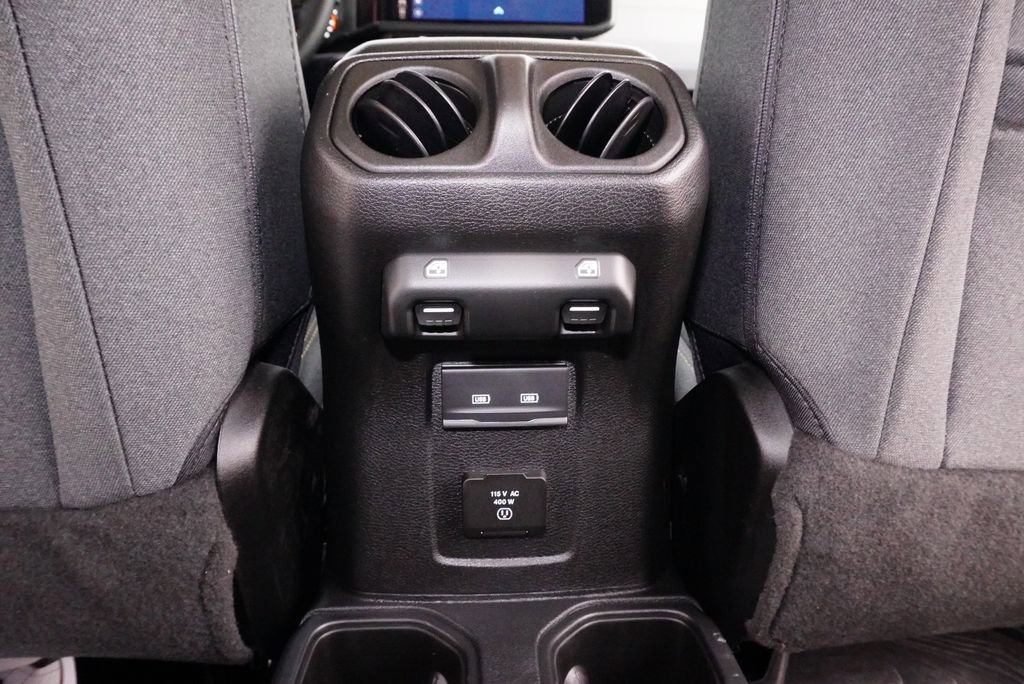 Used 2025 Jeep Gladiator Sport AWD/4WD image 24