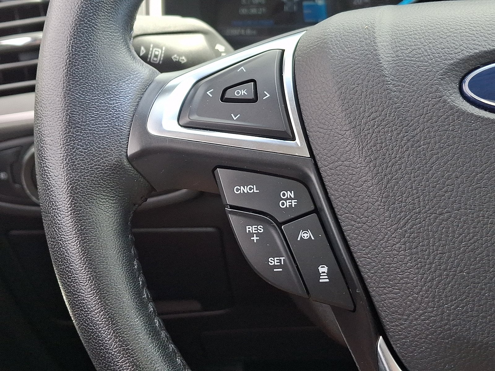 Used 2020 Ford Edge SEL w/ Convenience Package AWD/4WD image 22