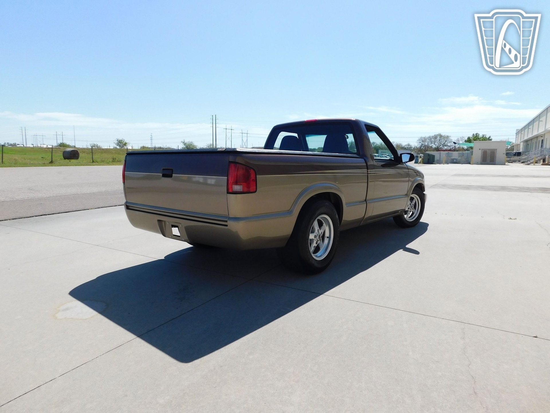Used 2000 Chevrolet S10 Pickup LS w/ Preferred Equipment Group RWD image 17