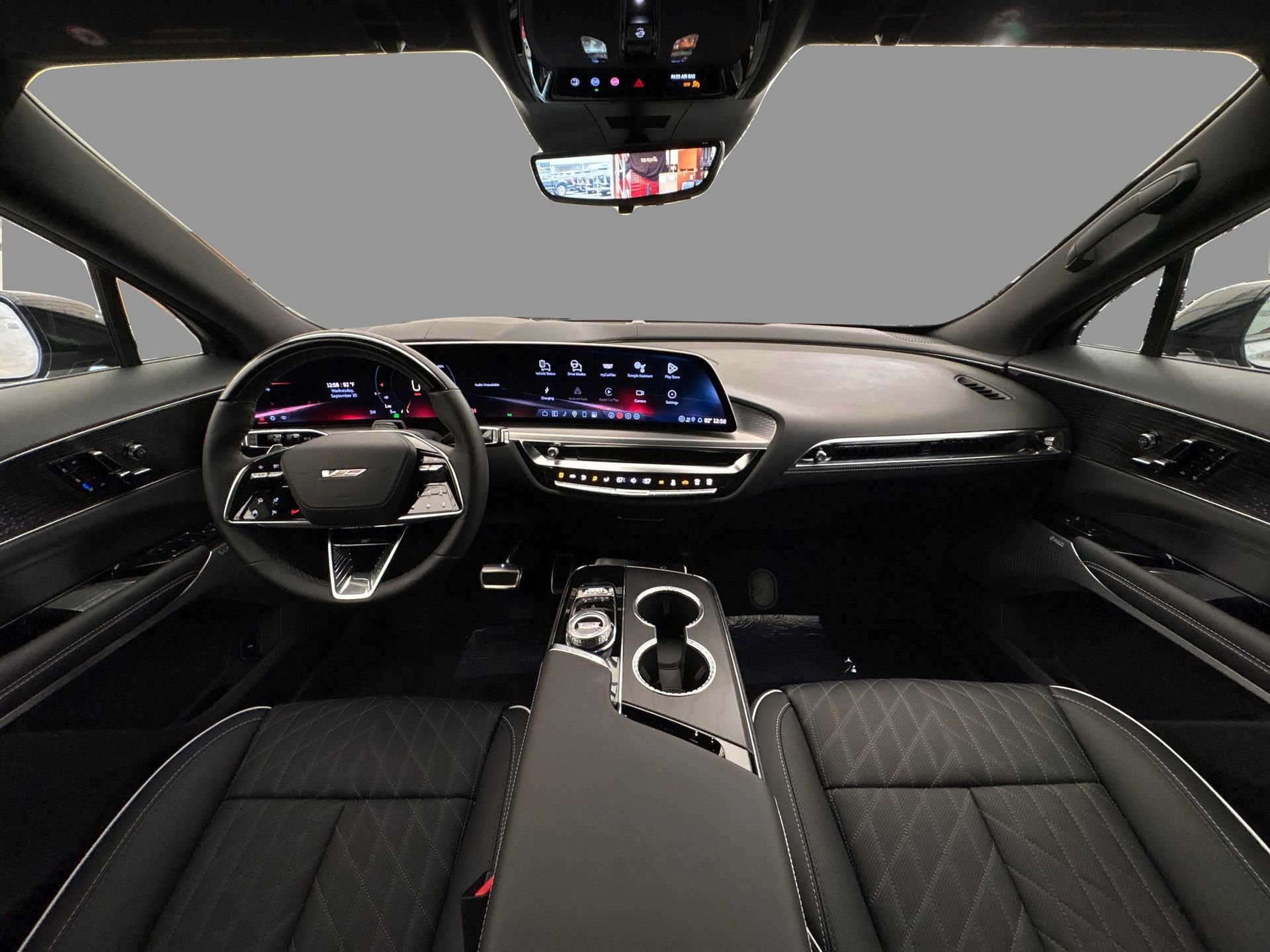 New 2026 Cadillac Lyriq V image 22