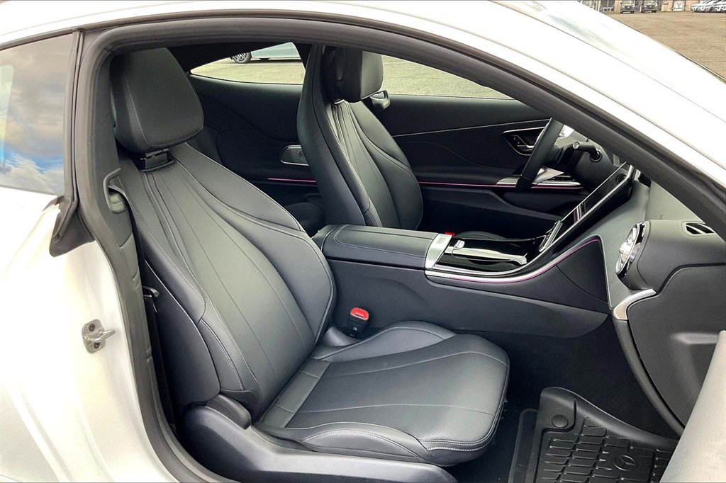 Used 2025 Mercedes-Benz CLE 300 4MATIC Coupe image 6