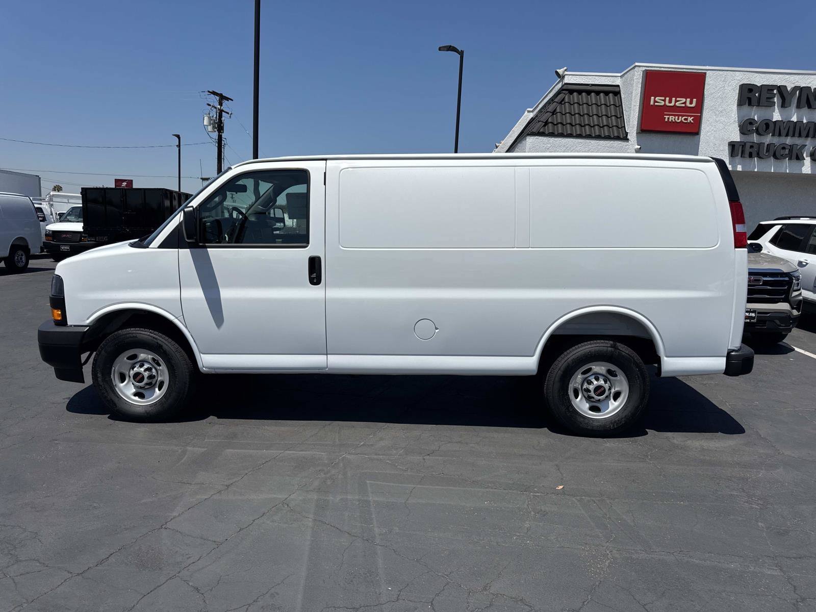 New 2026 GMC Savana 2500 w/ Driver Convenience Package RWD image 8