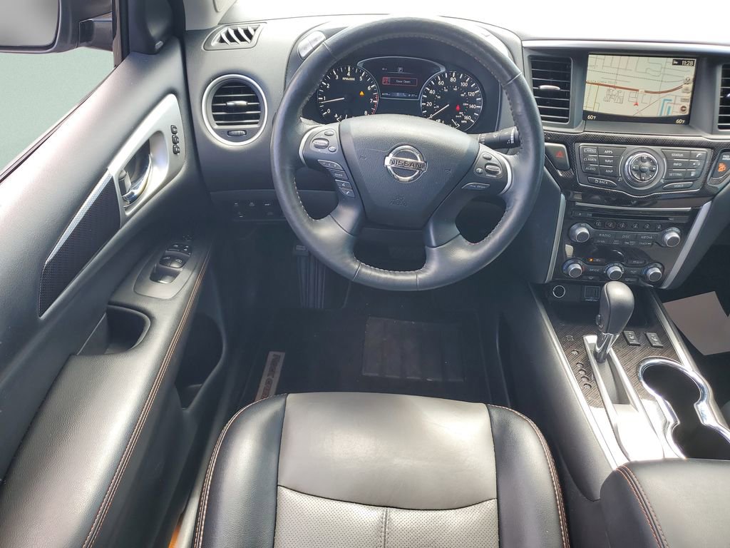 Used 2020 Nissan Pathfinder SL FWD image 12