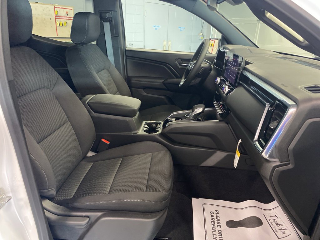 New 2025 GMC Canyon Elevation w/ Convenience Package image 15