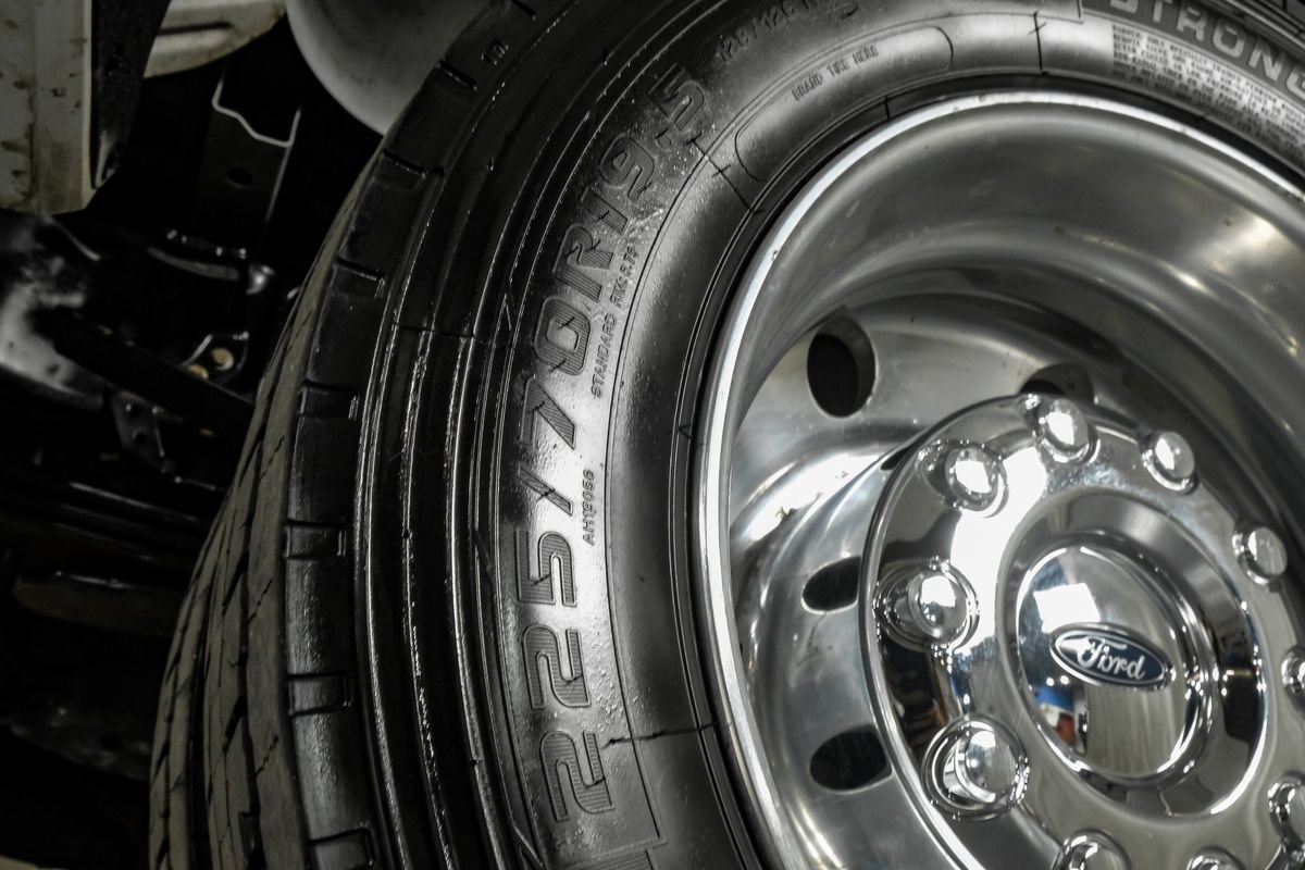 Used 2023 Ford F450 Lariat AWD/4WD image 55