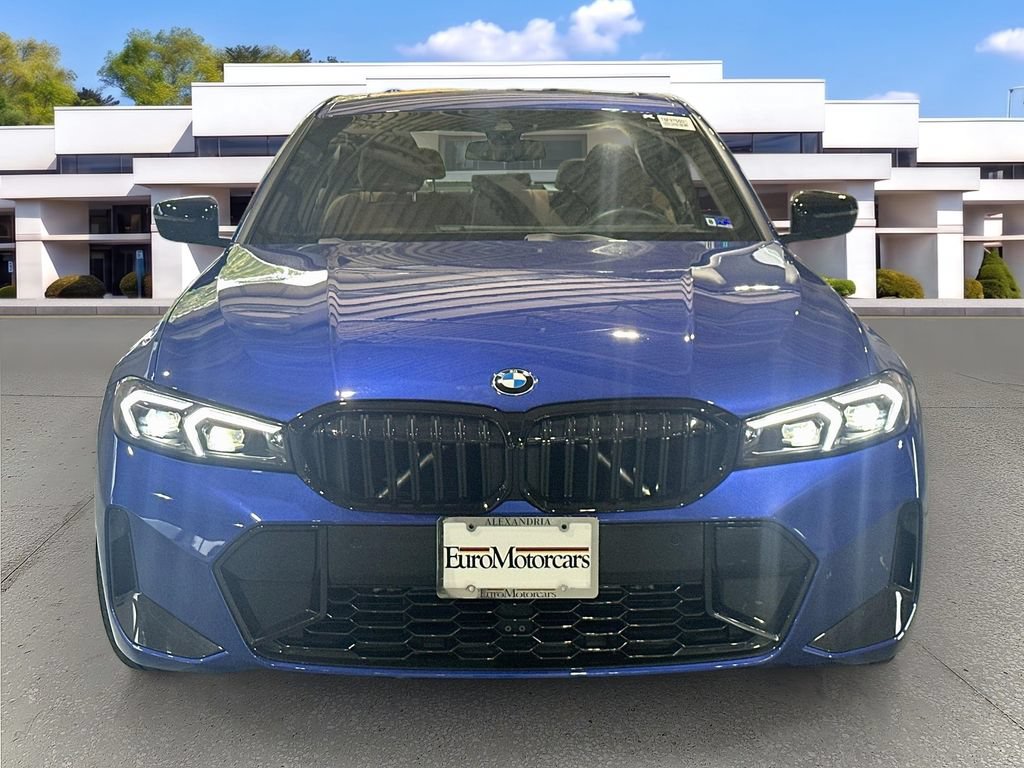 Used 2026 BMW 330i xDrive Sedan w/ M Sport Package AWD/4WD image 2
