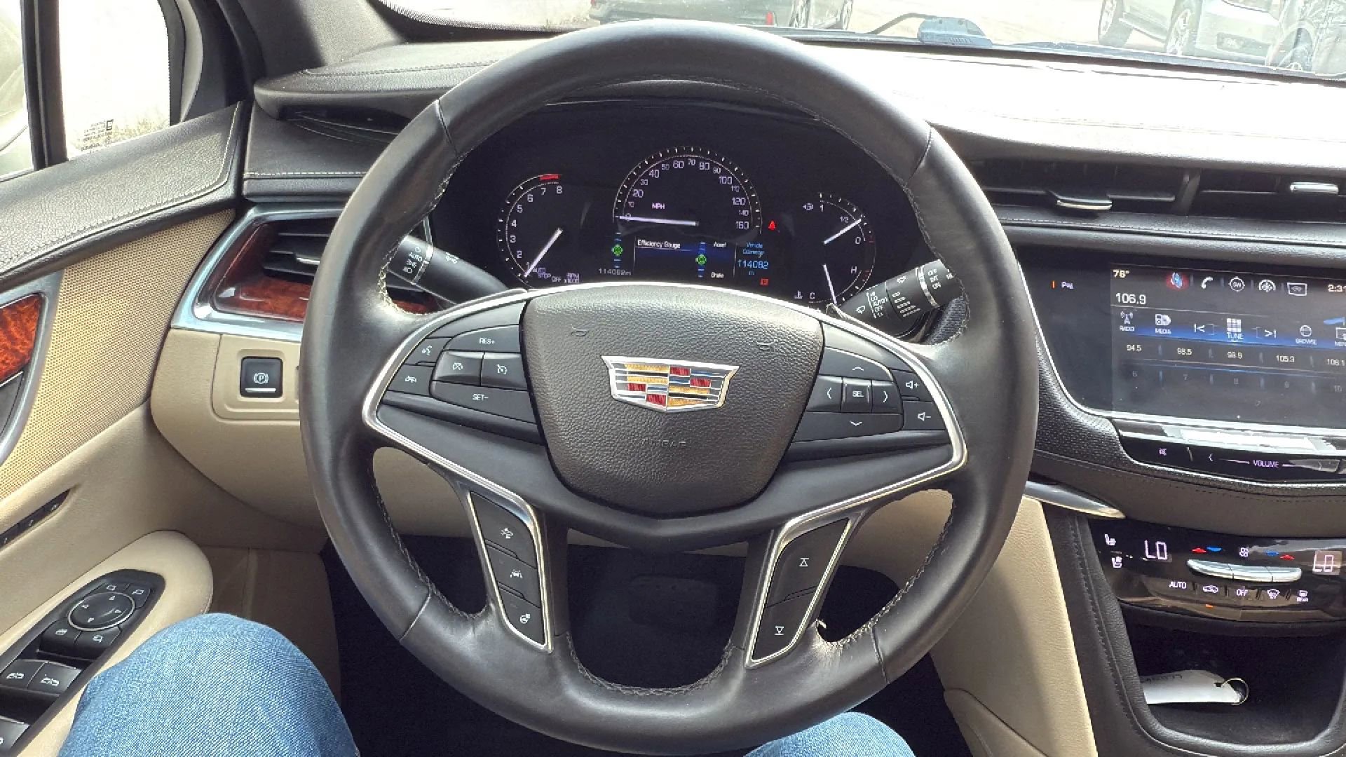 Used 2017 Cadillac XT5 Premium Luxury w/ LPO, Wheel Lock Package image 10