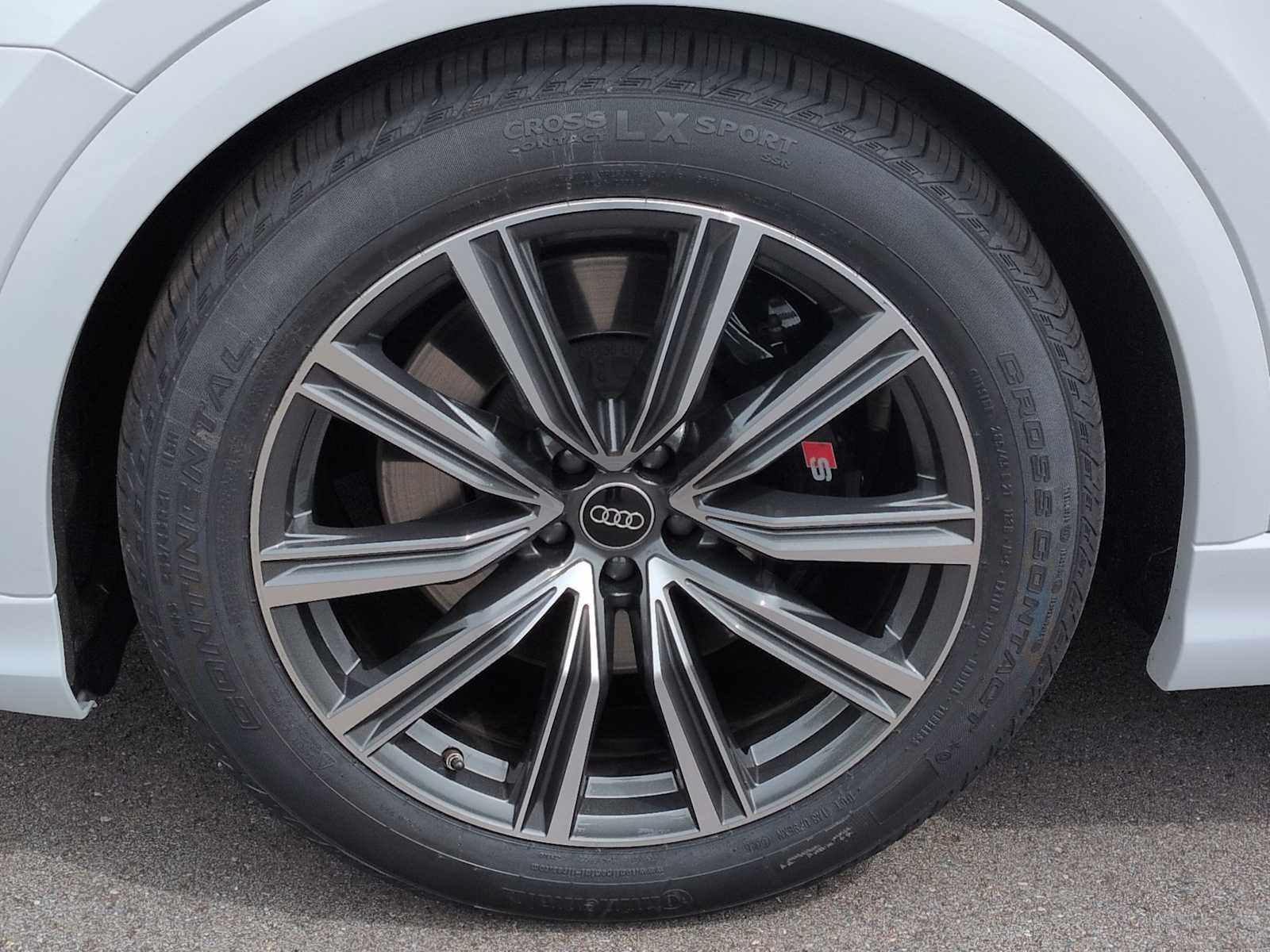 Used 2023 Audi SQ8 Premium Plus w/ Executive Package AWD/4WD image 13