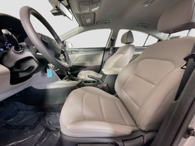 Used 2020 Hyundai Elantra SE FWD image 20