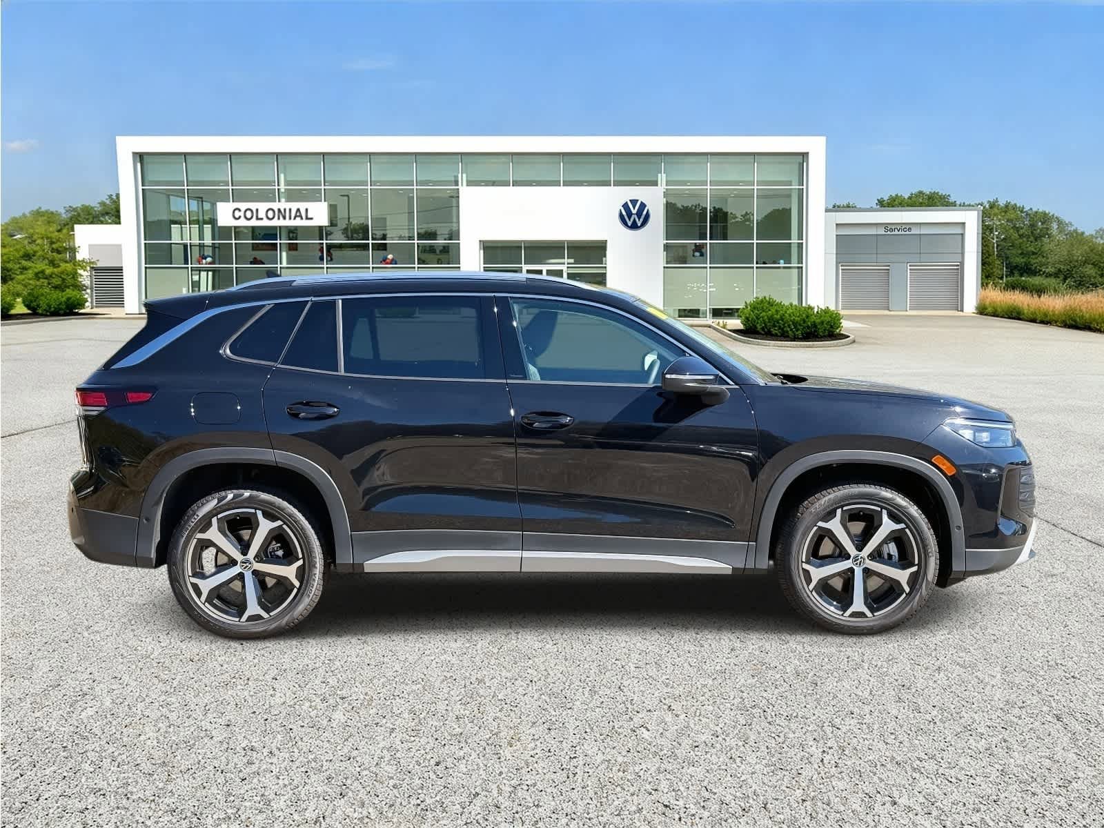New 2026 Volkswagen Tiguan SE AWD/4WD image 8