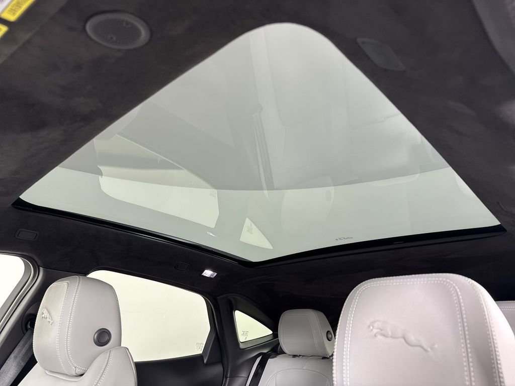 Used 2022 Jaguar E-PACE 300 Sport image 41