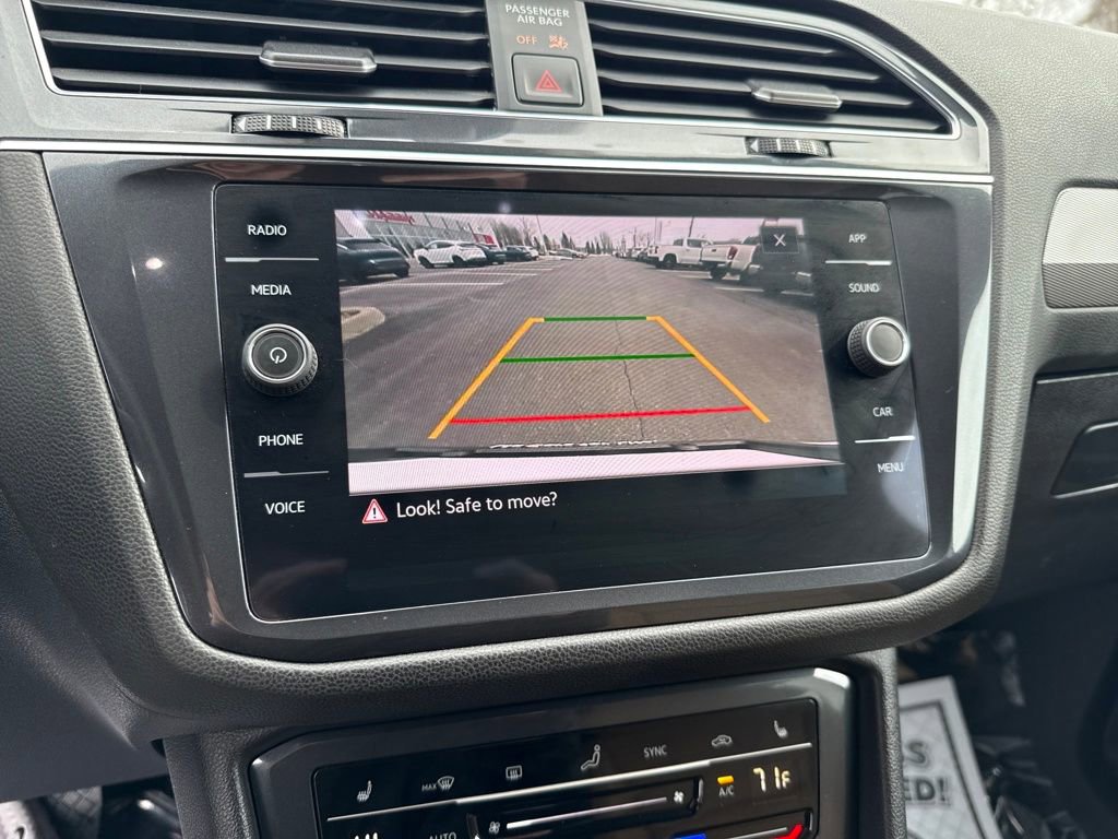 Used 2022 Volkswagen Tiguan SE image 29