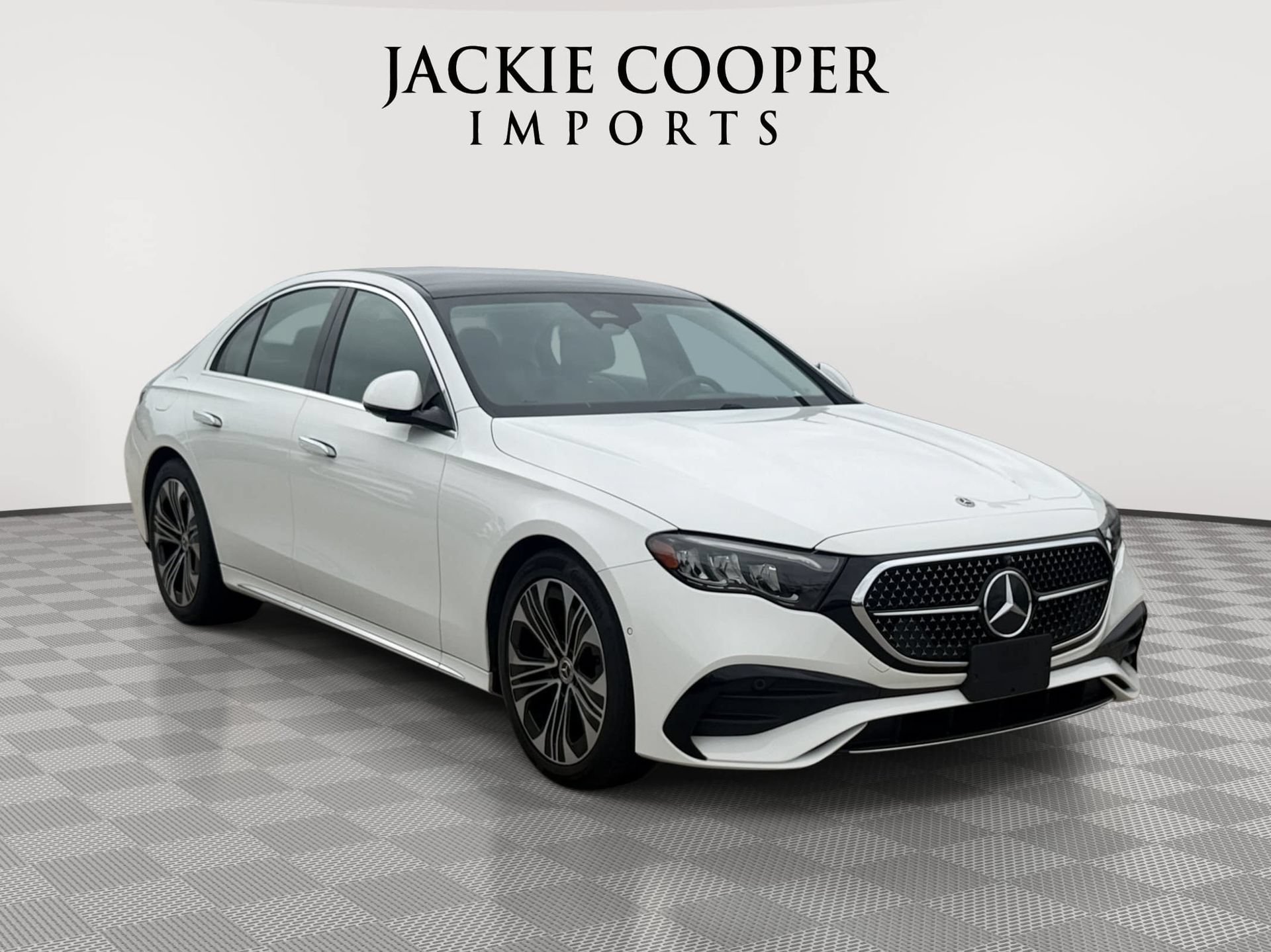 Used 2025 Mercedes-Benz E 350 Sedan w/ Winter Package image 3
