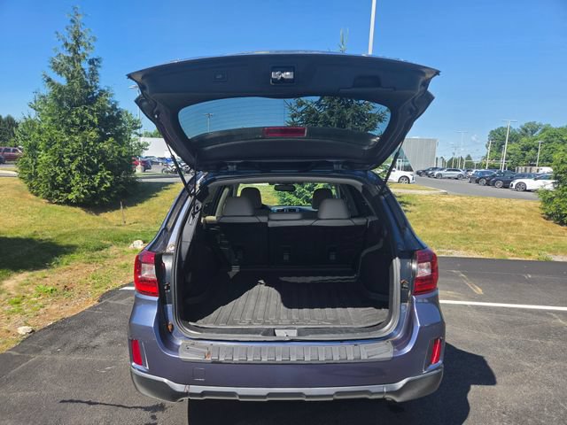 Used 2016 Subaru Outback 3.6R Limited AWD/4WD image 24