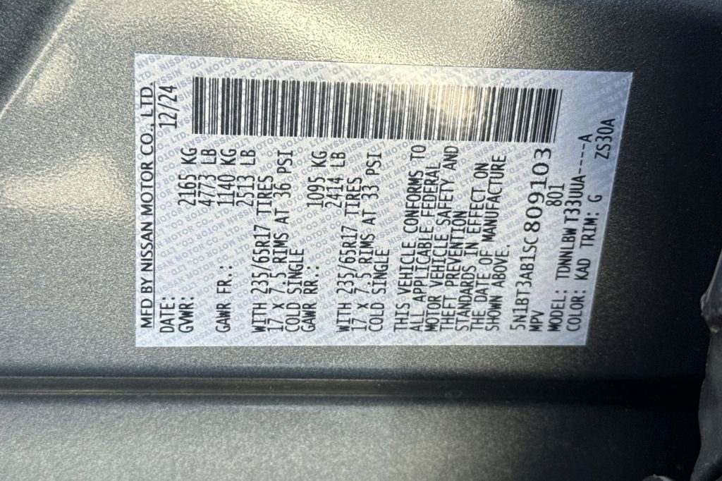 Used 2025 Nissan Rogue S AWD/4WD image 40