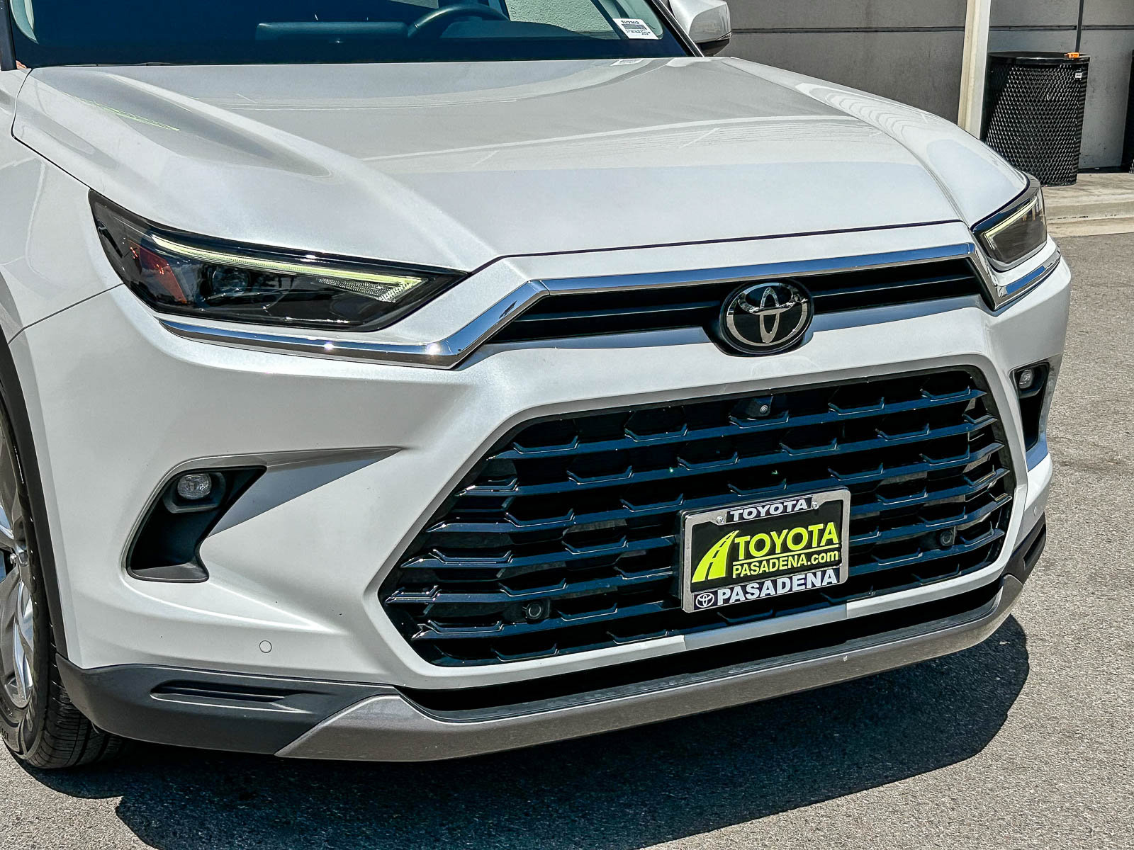 Used 2024 Toyota Grand Highlander FWD image 5