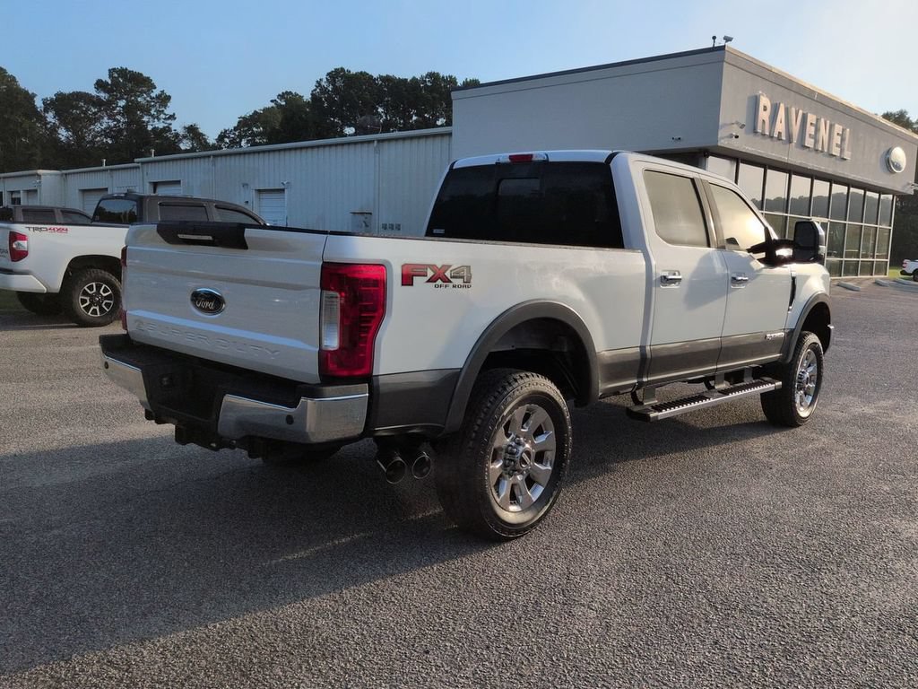 Used 2017 Ford F250 Lariat w/ Lariat Ultimate Package AWD/4WD image 4