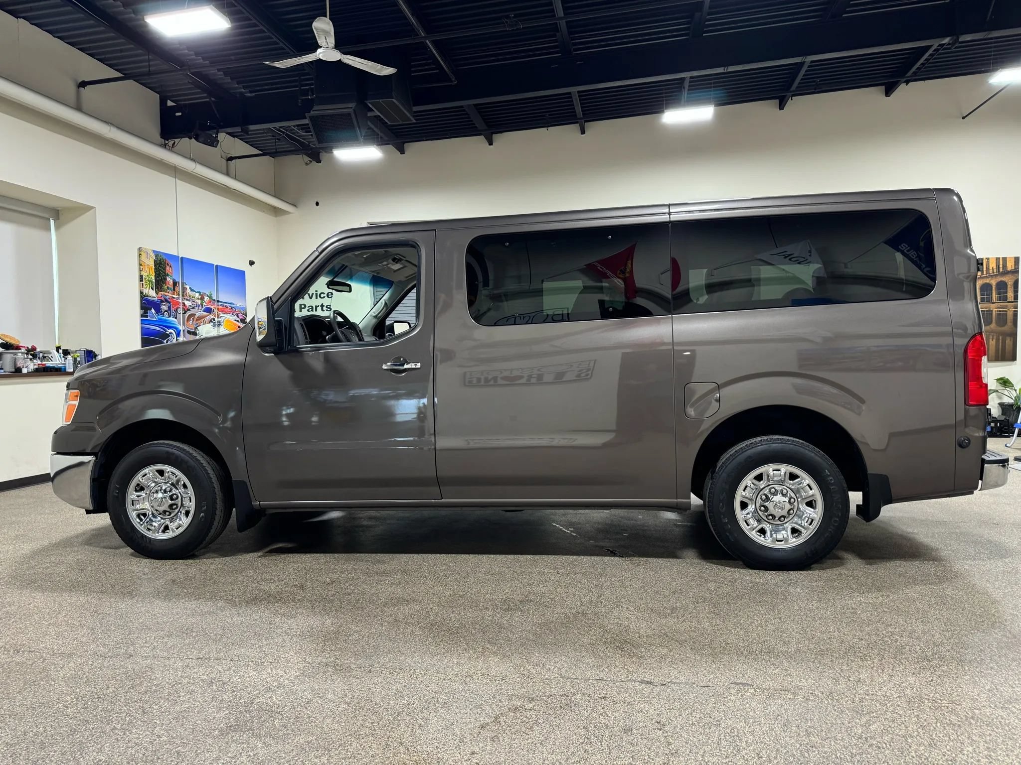 Used 2018 Nissan NV 3500 SL RWD image 8