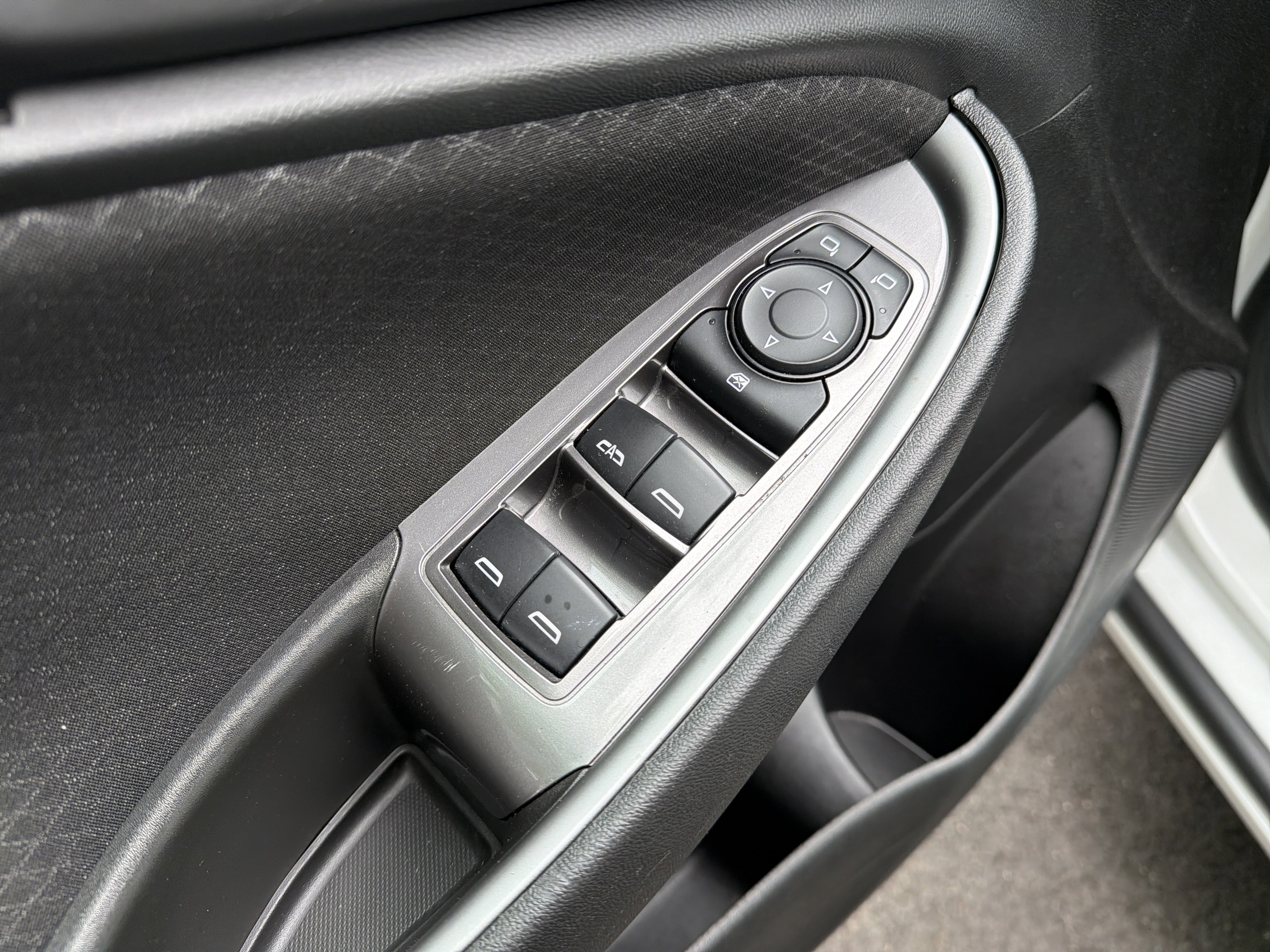 Used 2024 Chevrolet Malibu LT FWD image 15