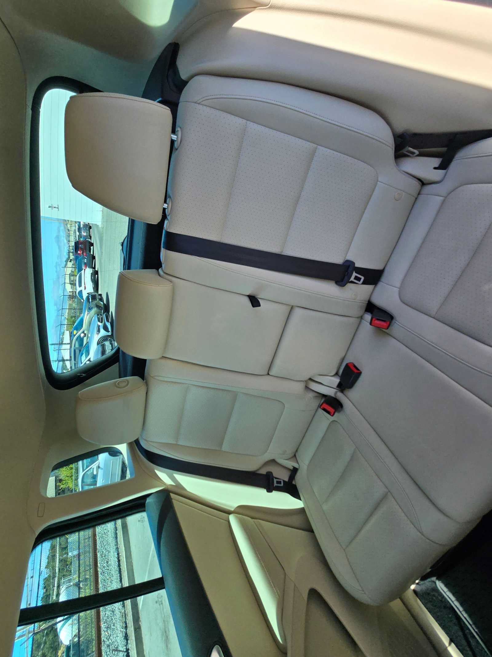 Used 2014 Volkswagen Tiguan SE FWD image 17