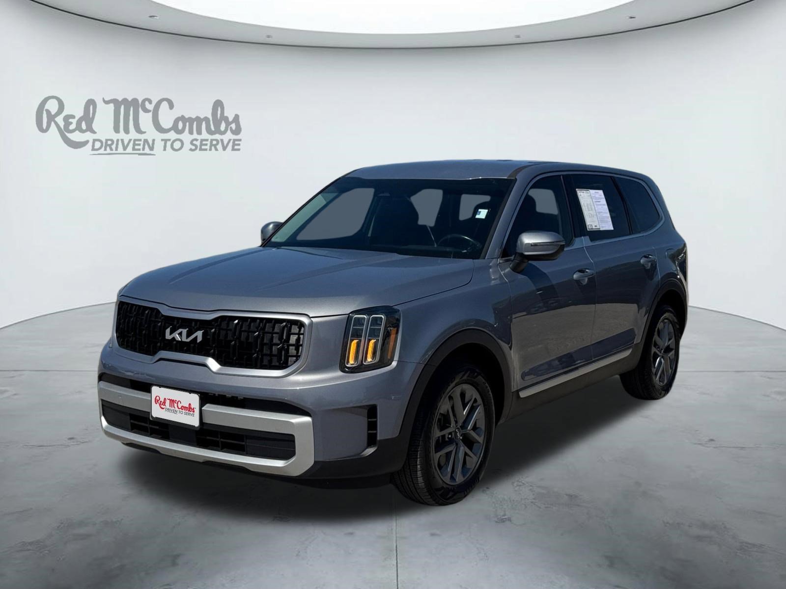 Used 2024 Kia Telluride LX image 1