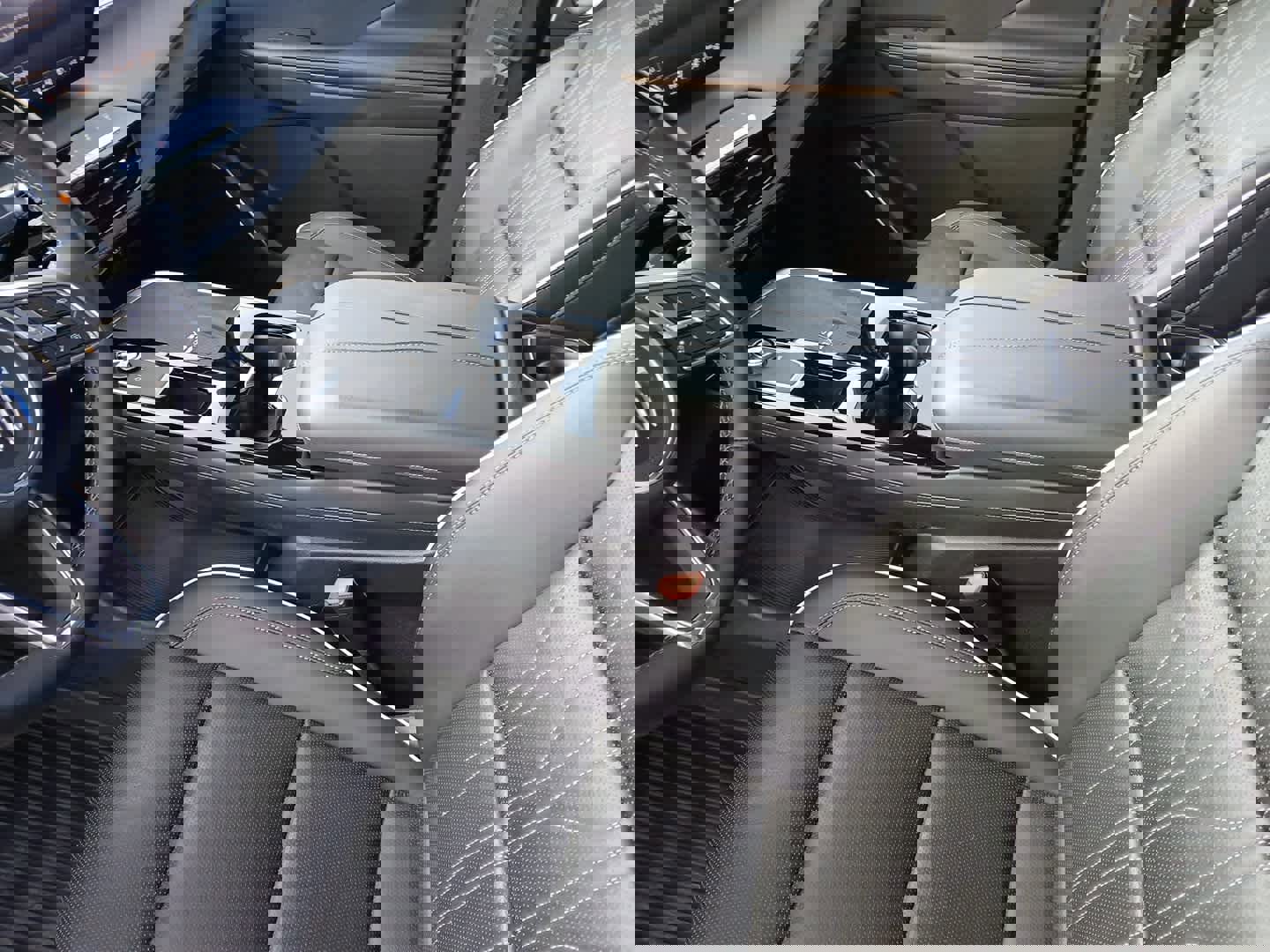 Used 2025 Buick Enclave Avenir w/ Super Cruise Package image 24