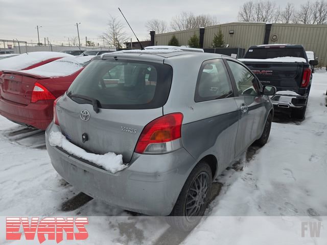 Used 2009 Toyota Yaris 2-Door Hatchback image 4