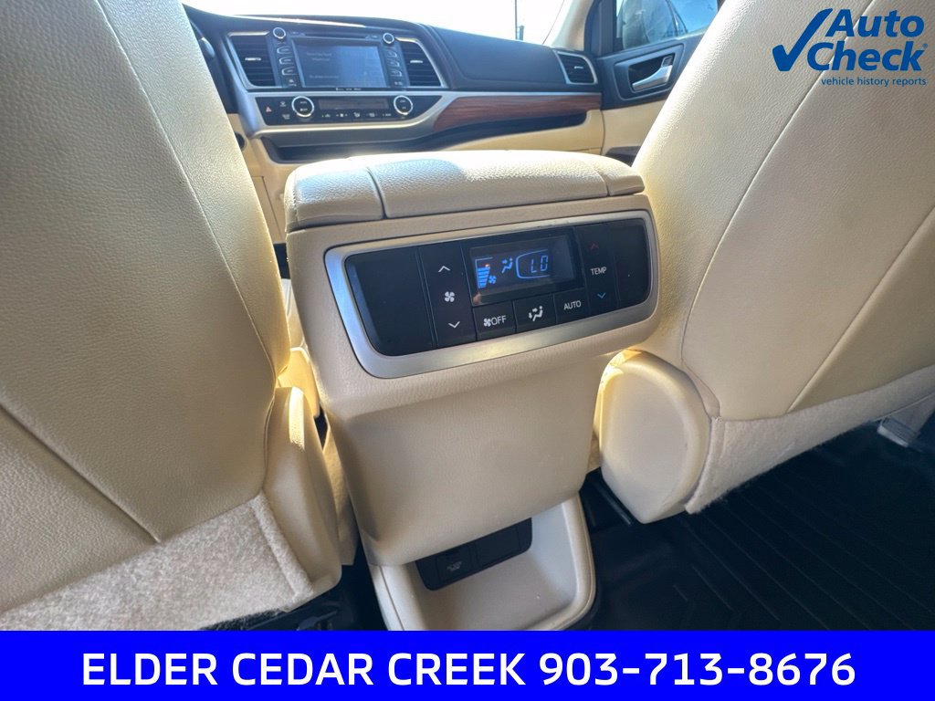 Used 2017 Toyota Highlander Limited FWD image 25