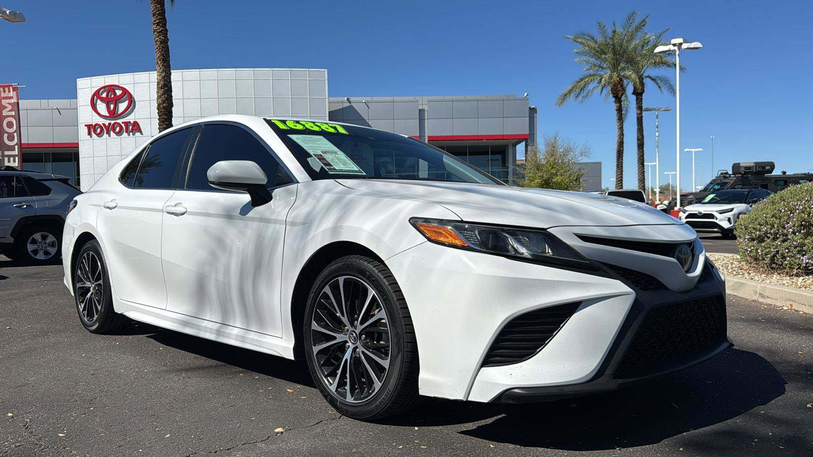 Used 2018 Toyota Camry SE