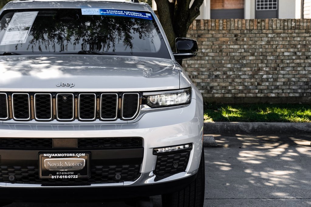 Used 2021 Jeep Grand Cherokee L Limited w/ Luxury Tech Group II image 60