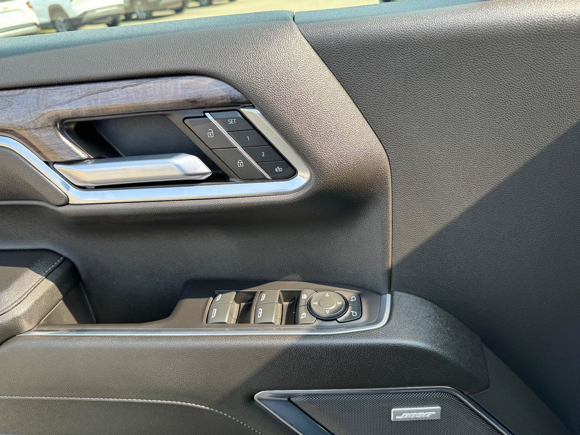 Certified 2023 Chevrolet Silverado 1500 LTZ w/ LTZ Convenience Package II AWD/4WD image 25