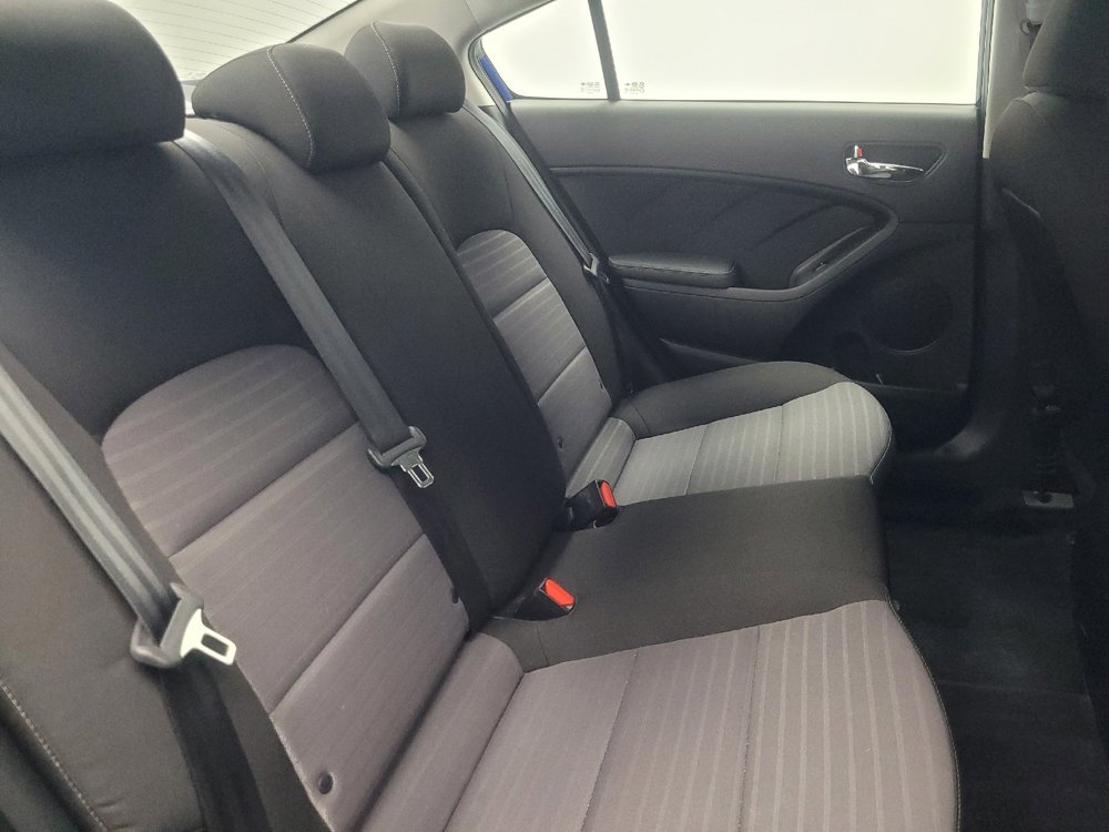 Used 2018 Kia Forte S image 19