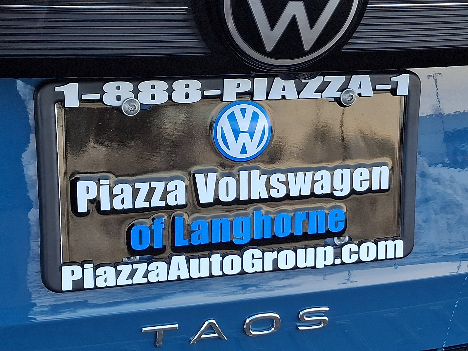 Certified 2025 Volkswagen Taos S image 32