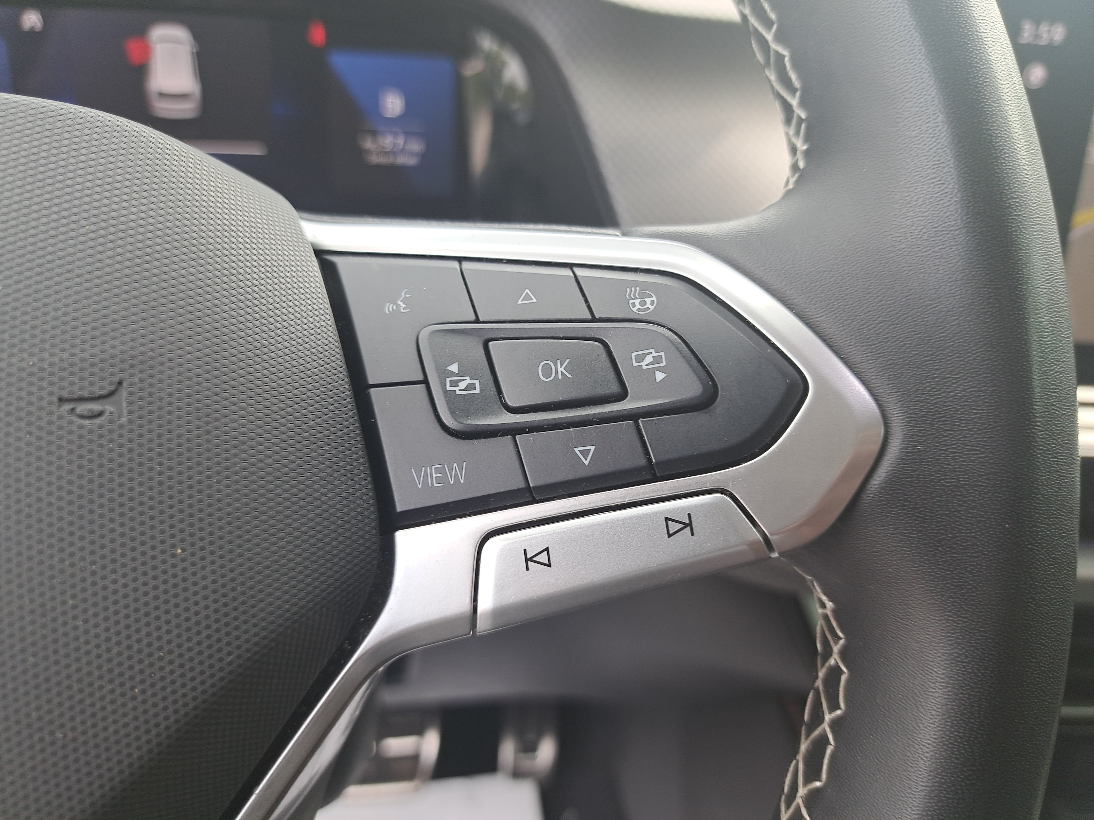 Used 2024 Volkswagen Atlas Peak Edition SEL AWD/4WD image 18